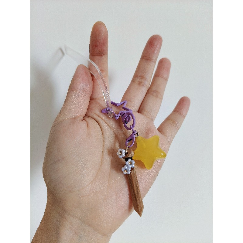 Handmade Love and Deepspace Xa - đánh giá và giá Phone Accessories Keychain