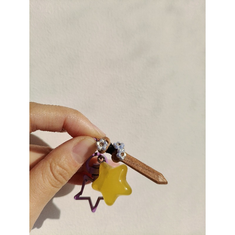 Handmade Love and Deepspace Xa - đánh giá và giá Phone Accessories Keychain