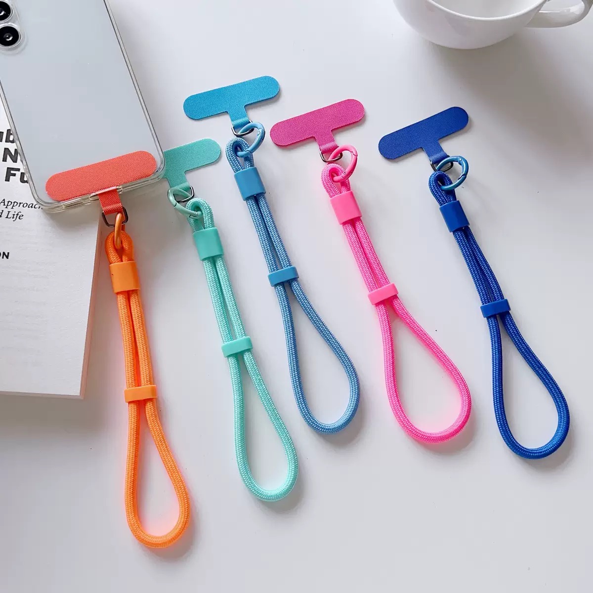 Modern Candy Colored Cellphone - đánh giá và giá Phone Accessories Keychain